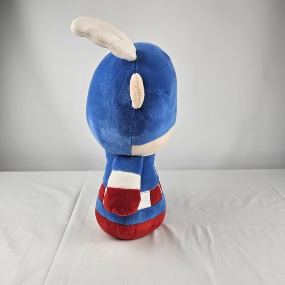 Itty-bitty large Captain America  Hallmark plush - Picture 4 of 9